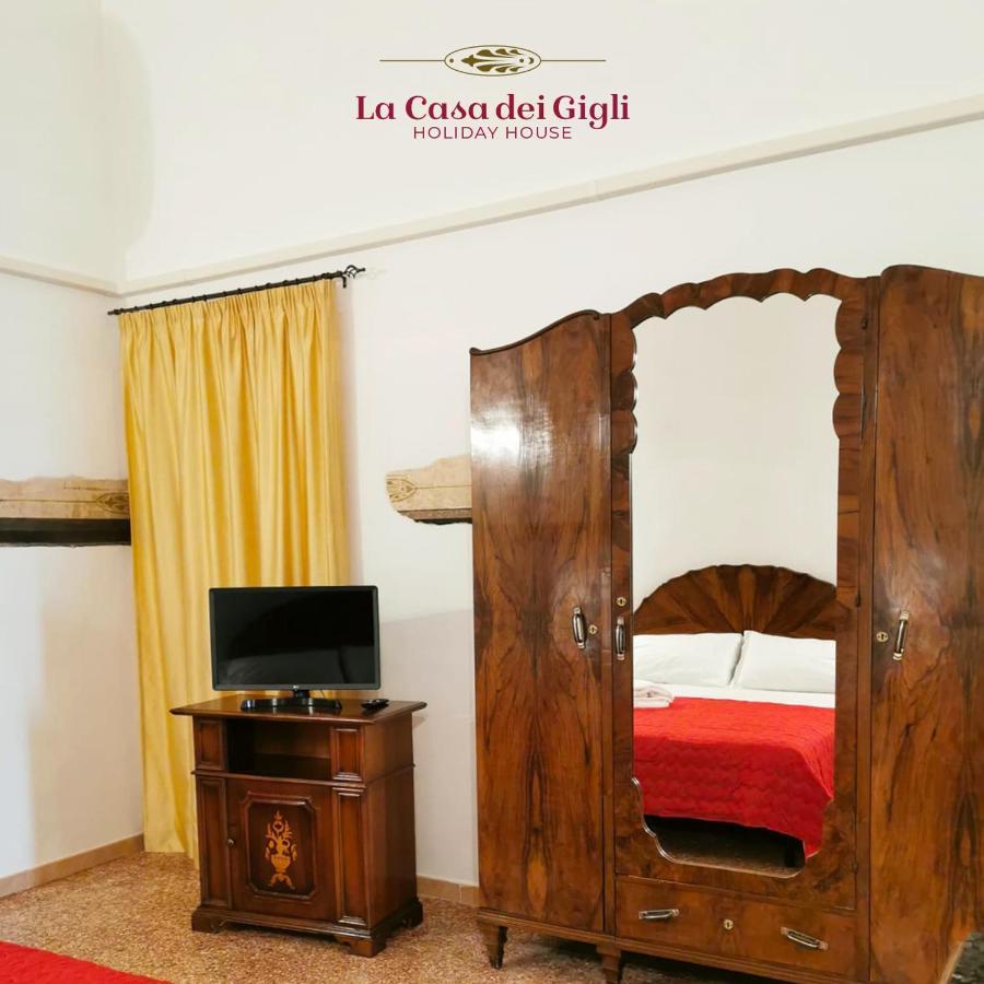 La Casa Dei Gigli Lecce Exterior foto