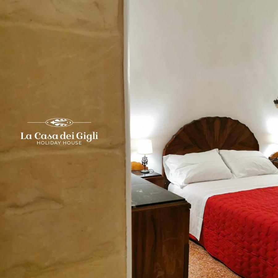 La Casa Dei Gigli Lecce Exterior foto