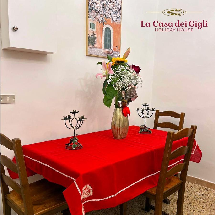 La Casa Dei Gigli Lecce Exterior foto