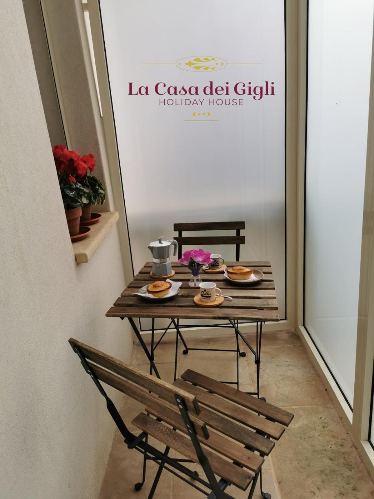La Casa Dei Gigli Lecce Exterior foto